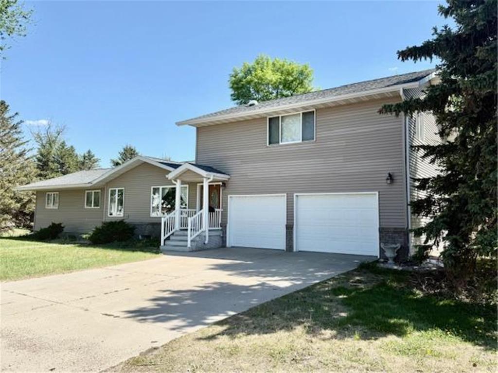 449 Centre Street W Vesta MN 56292 6720153 image1