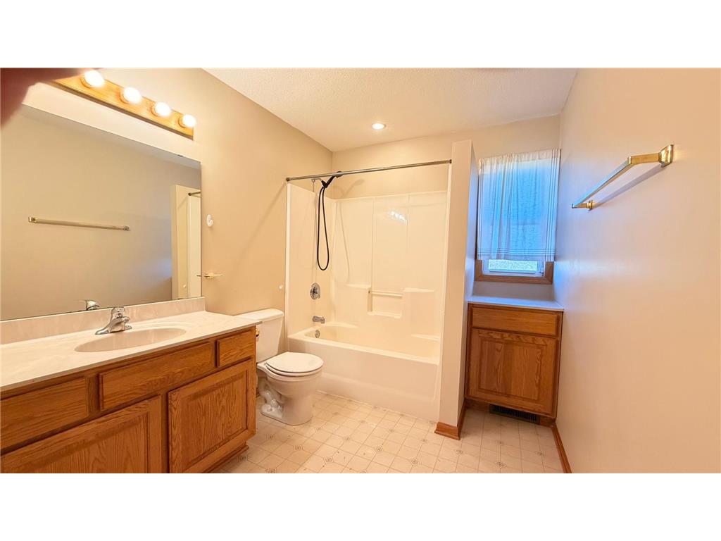 4490 29th Street SE Rochester MN 55904 6786705 image32