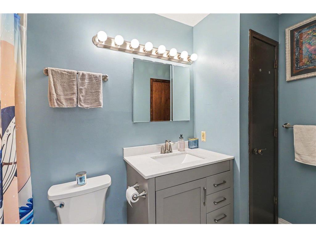 4490 Woodgate Point Eagan MN 55122 7093993 image15