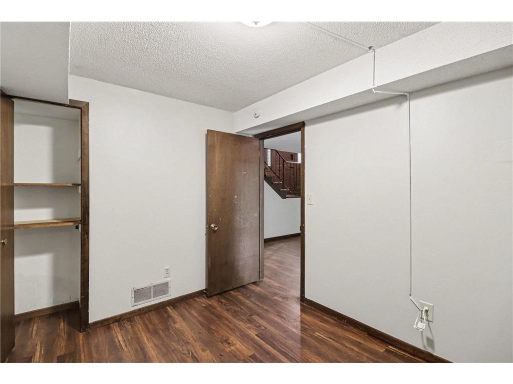 4490 Woodgate Point Eagan MN 55122 7093993 image17