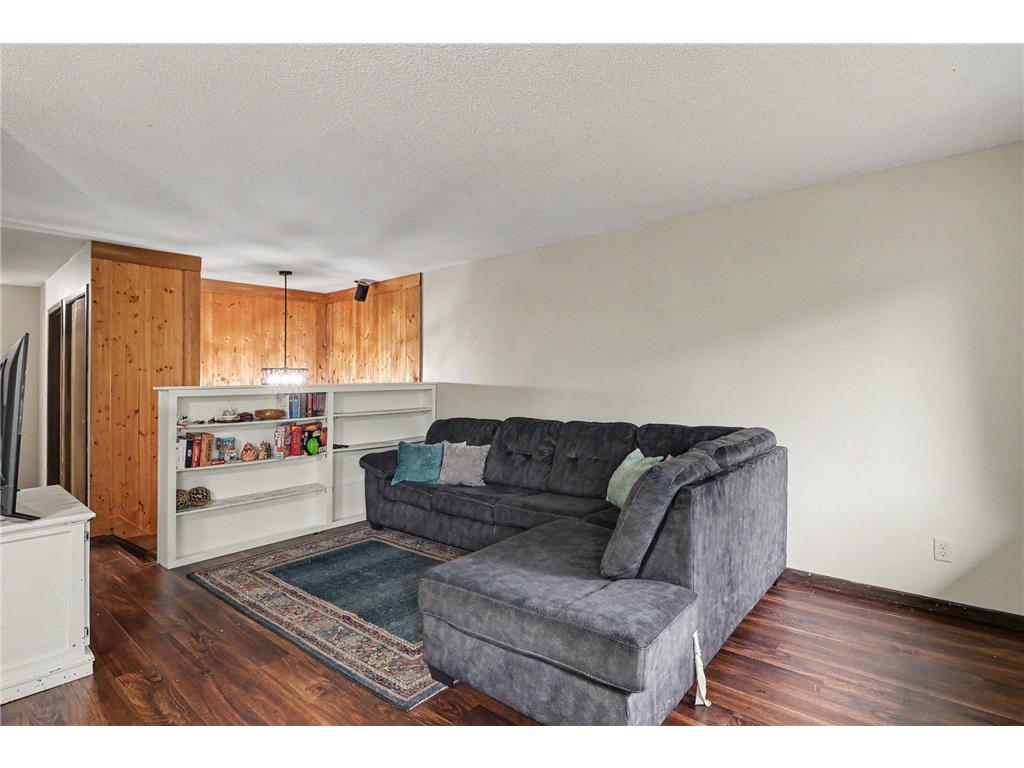 4490 Woodgate Point Eagan MN 55122 7093993 image2