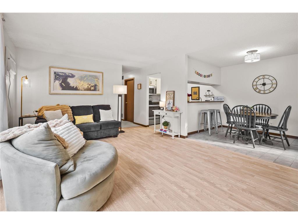 4496 Cinnamon Ridge Trail #B Eagan MN 55122 6654726 image1