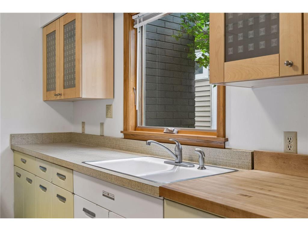 45 Albert Street S #4 Saint Paul MN 55105 7077460 image11