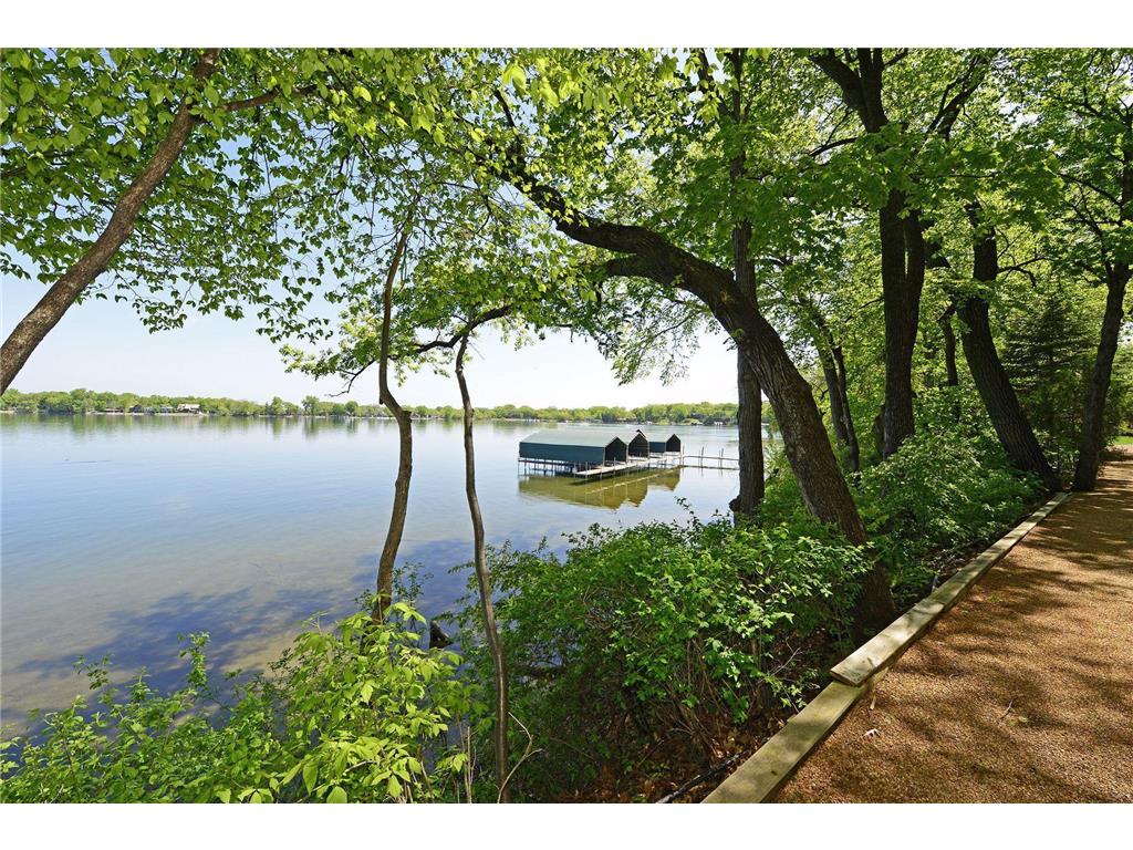 45 Clay Cliffe Drive, Tonka Bay, MN, 55331 MLS 6366152 Edina Realty