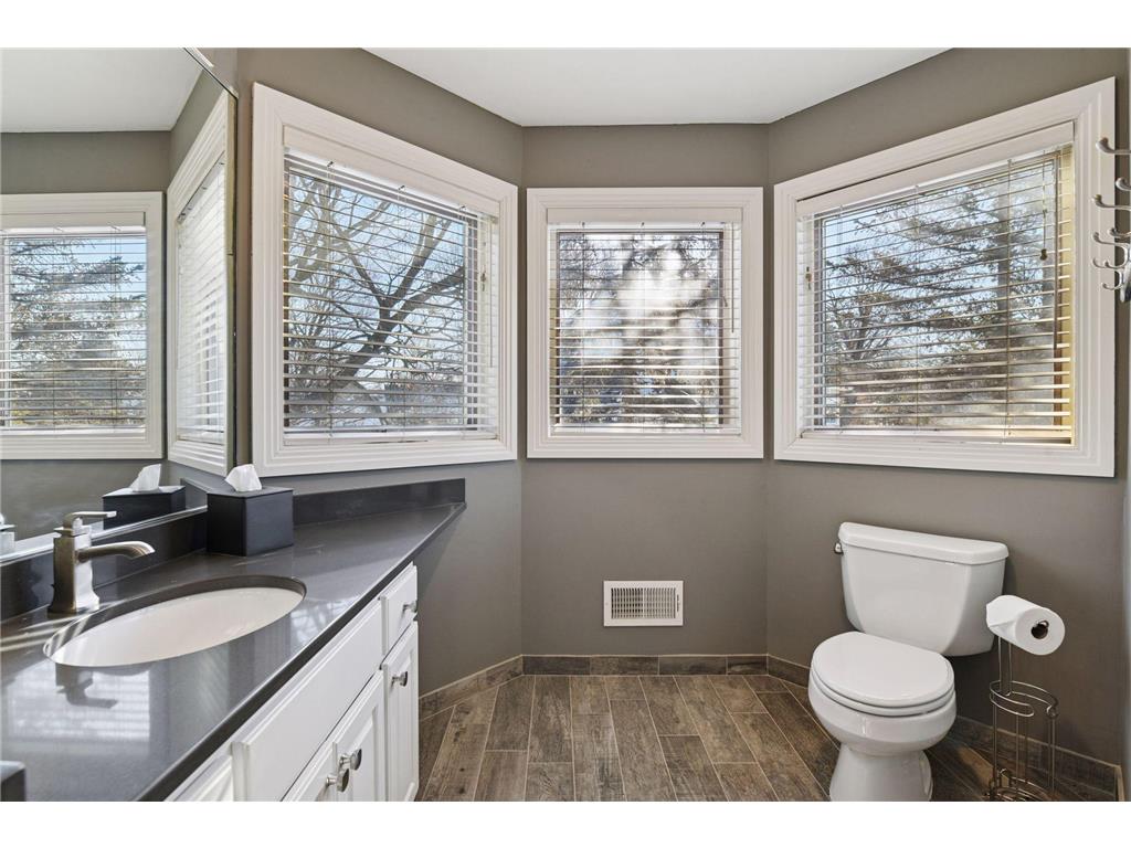 45 Gideons Point Road Tonka Bay MN 55331 - Lake Minnetonka 7008984 image37