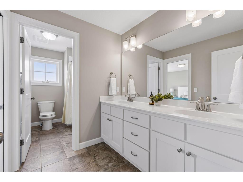 45 Monarch Way North Oaks MN 55127 7070031 image27
