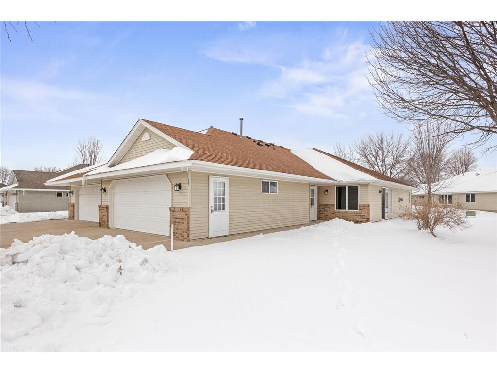 45 Orchard Avenue SE Hutchinson MN 55350 7023629 image1