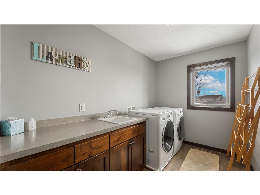 45 Robert Street Elrosa MN 56325 7020862 image32