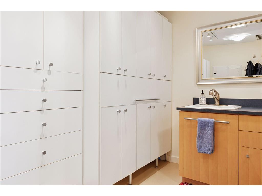 45 University Avenue SE #904 Minneapolis MN 55414 6749565 image34