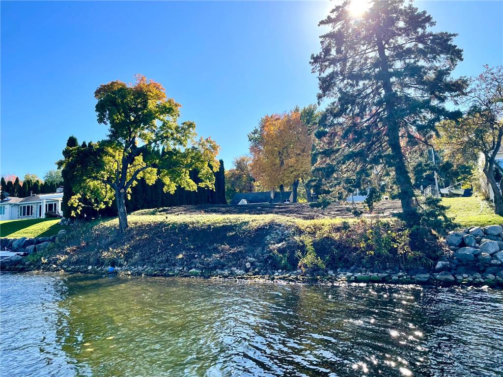 45 X Lakeview Avenue Tonka Bay MN 55331 - Lake Minnetonka 6809240 image3