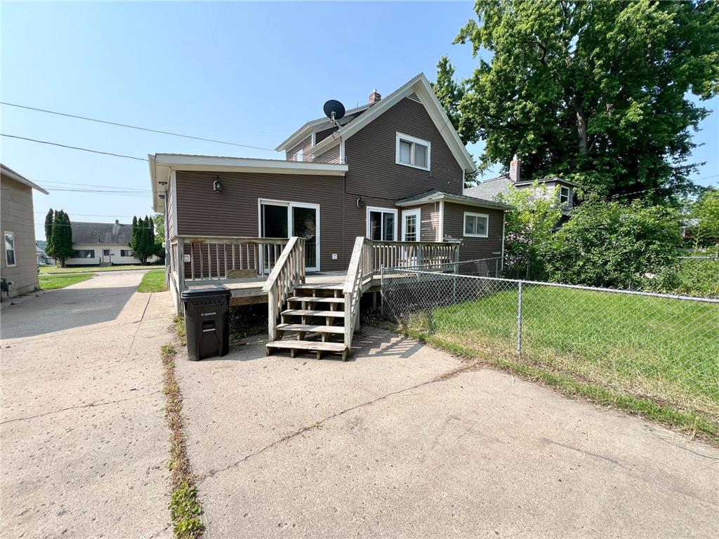 450 7th Street NW Valley City ND 58072 7074565 image2