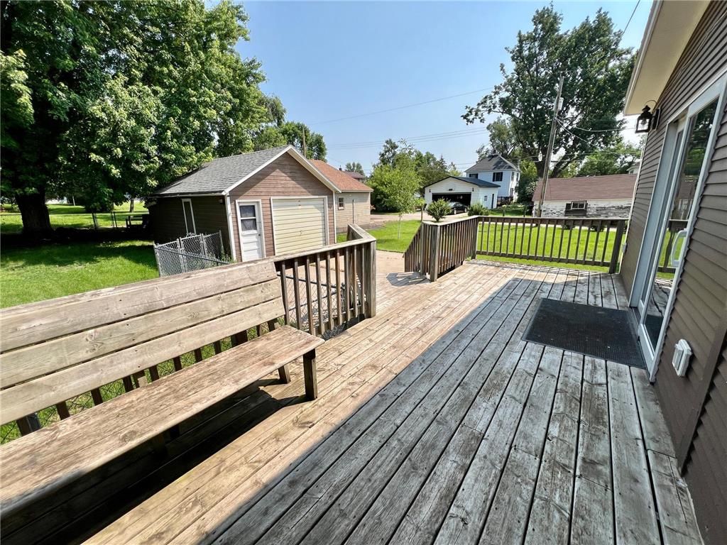 450 7th Street NW Valley City ND 58072 7074565 image3