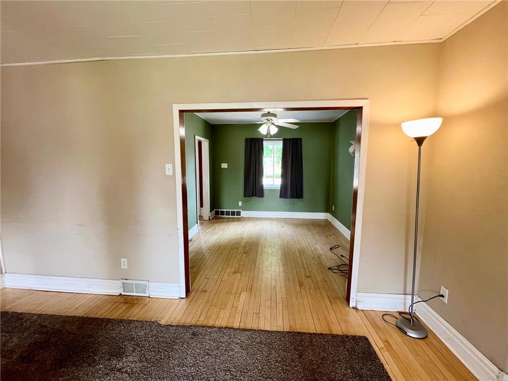 450 7th Street NW Valley City ND 58072 7074565 image9