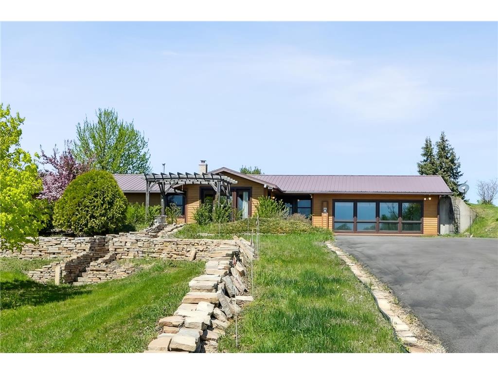 450 County Road E Hudson WI 54016 6722191 image1