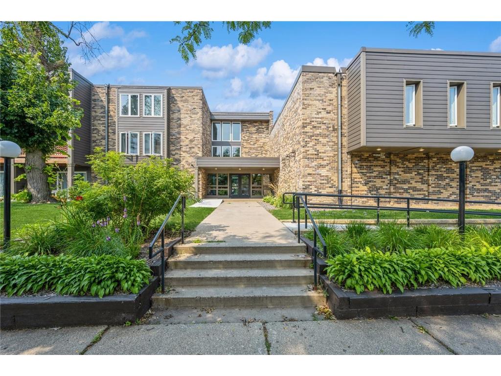 450 Ford Road #101 Saint Louis Park MN 55426 6774071 image1