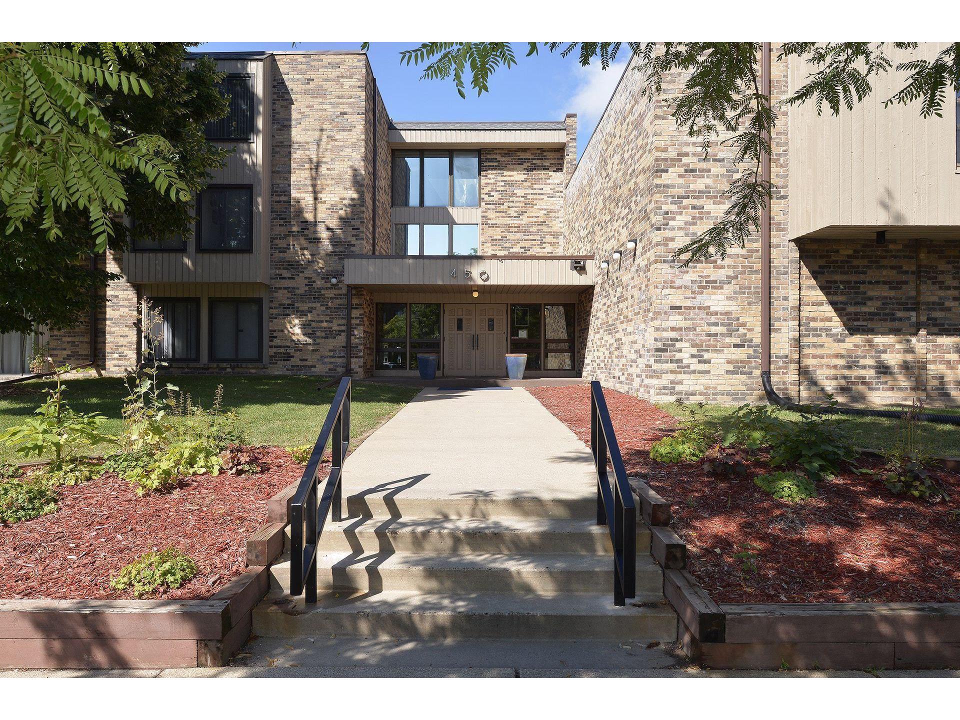 450 Ford Road 116, Saint Louis Park, MN 55426 MLS 6137326 Edina