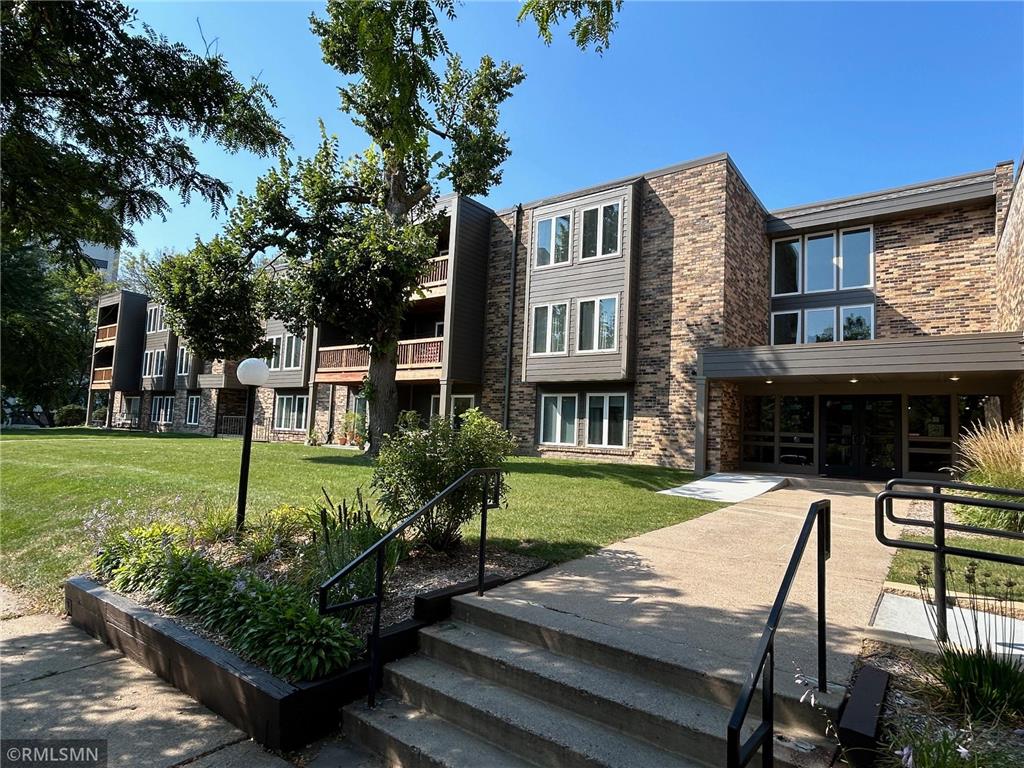 450 Ford Road #122 Saint Louis Park MN 55426 6596720 image1