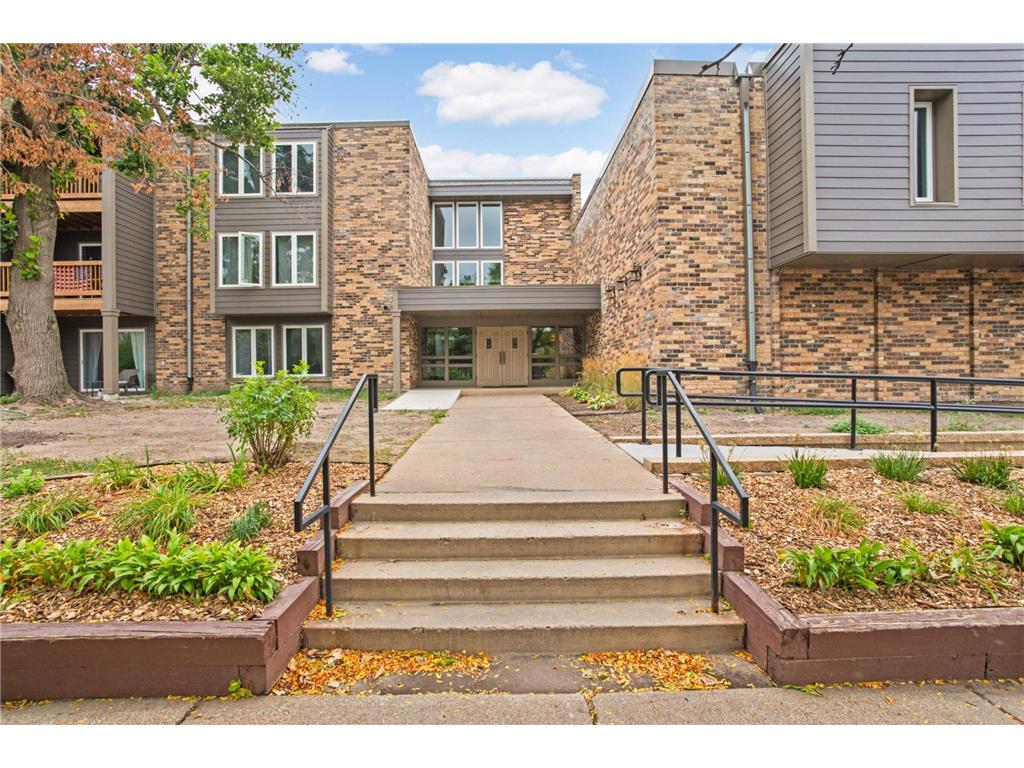 450 Ford Road #130 Saint Louis Park MN 55426 6428707 image1