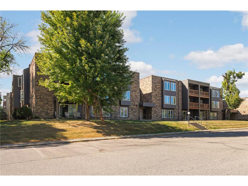 450 Ford Road #203 Saint Louis Park MN 55426 6607403 image1