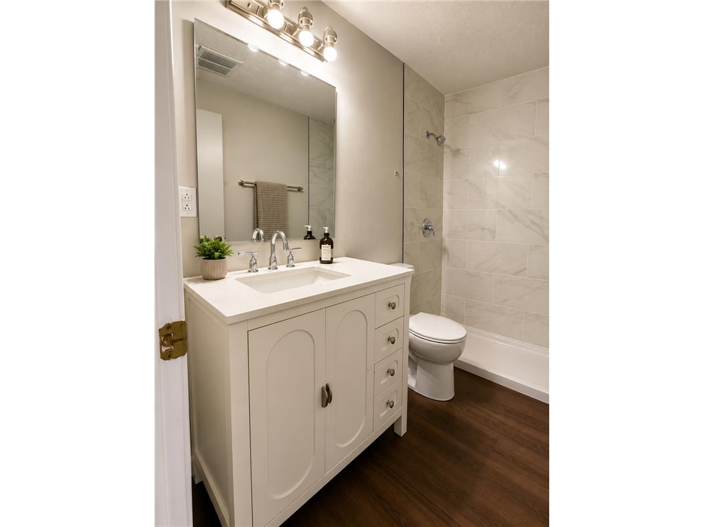 450 Ford Road #215 Saint Louis Park MN 55426 7091187 image7