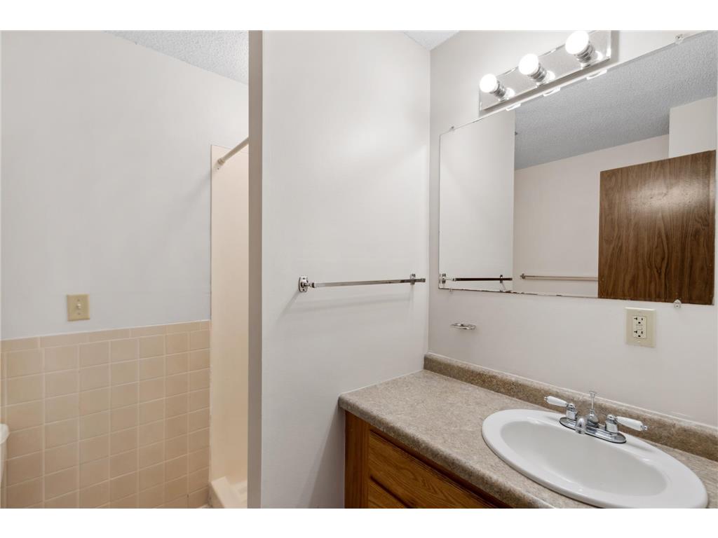 450 Ford Road #225 Saint Louis Park MN 55426 6792751 image19