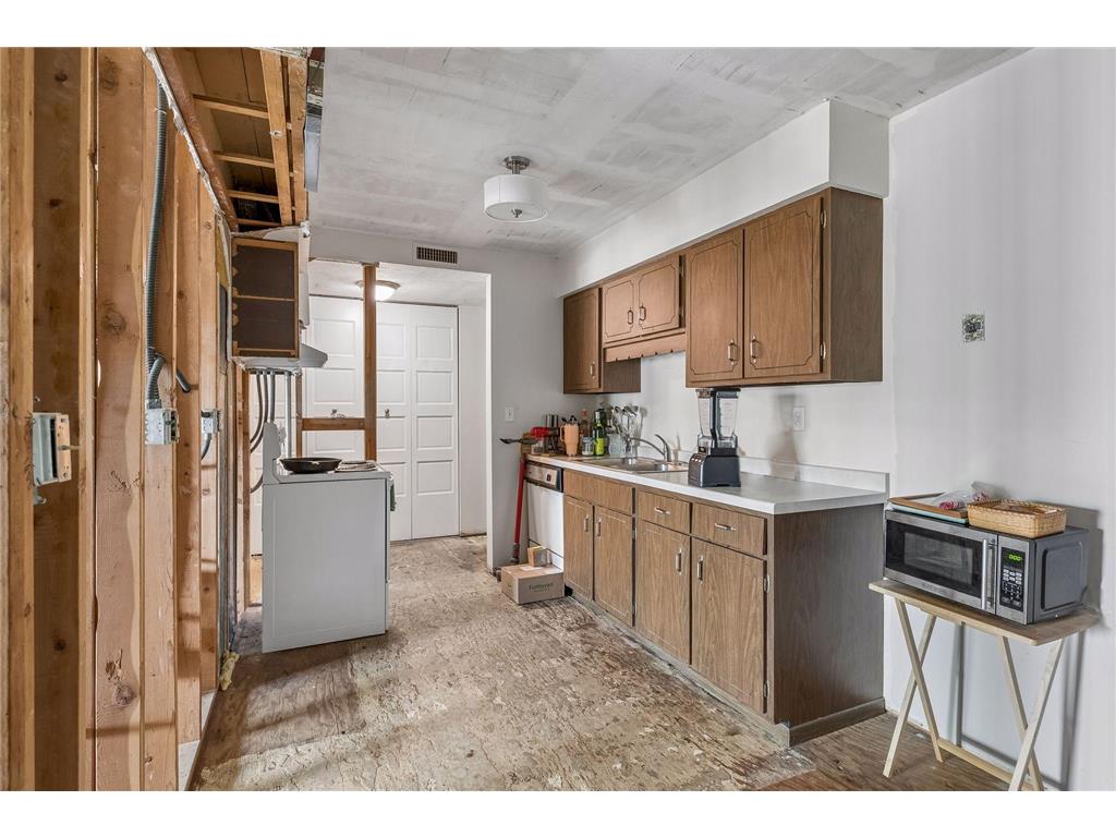 450 Ford Road #303 Saint Louis Park MN 55426 7088932 image6