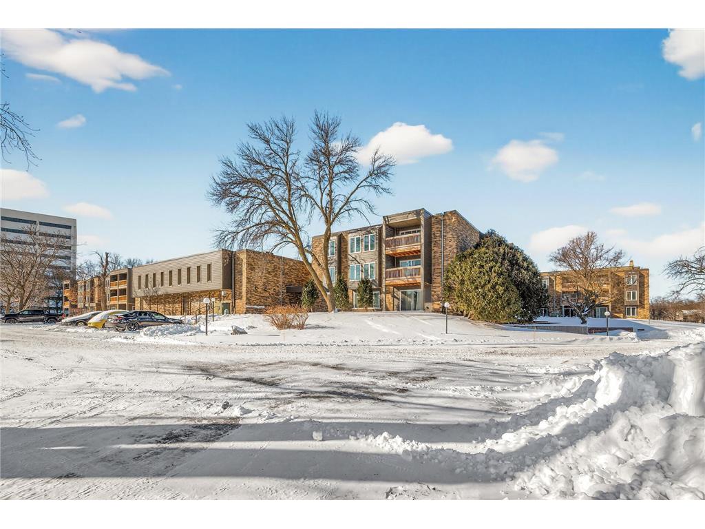 450 Ford Road #313 Saint Louis Park MN 55426 7035931 image3