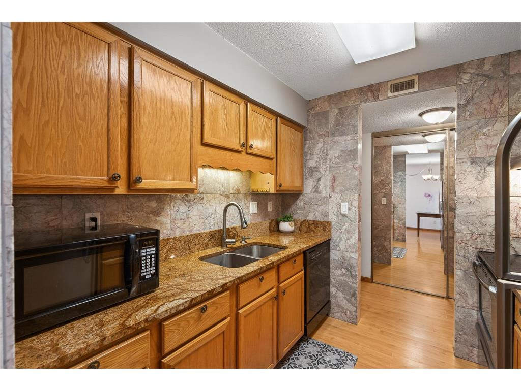 450 Ford Road #313 Saint Louis Park MN 55426 7035931 image5