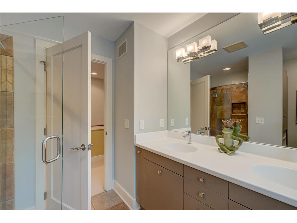 450 Mississippi River Boulevard S Saint Paul MN 55105 - Mississippi 7074483 image40