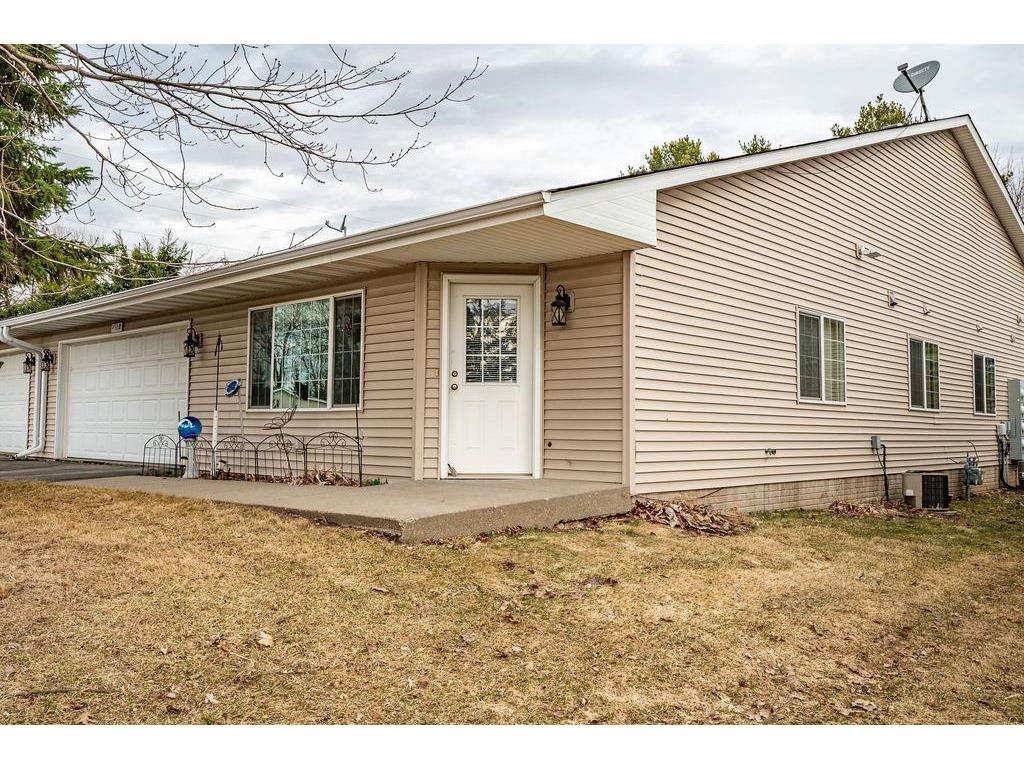 450 W Cairns Street #D Ellsworth WI 54011 7041876 image12