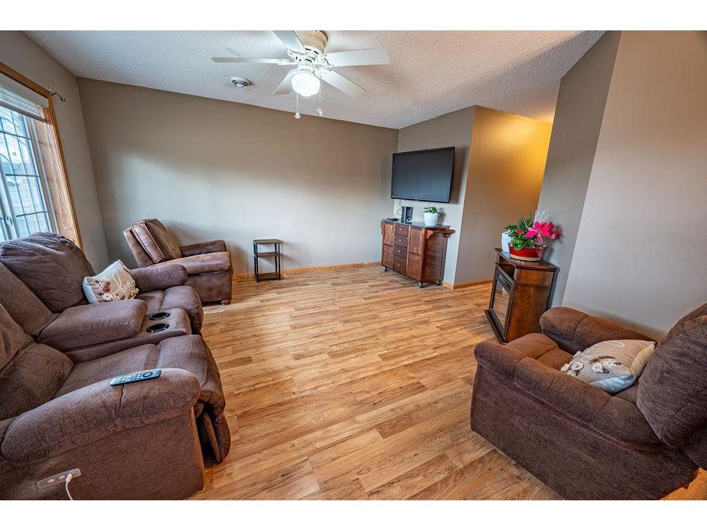 450 W Cairns Street #D Ellsworth WI 54011 7041876 image6