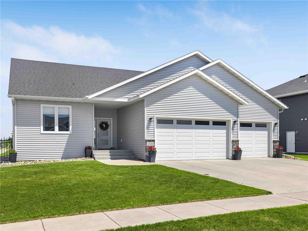 4500 Blue Stem Way Moorhead MN 56560 7084899 image1