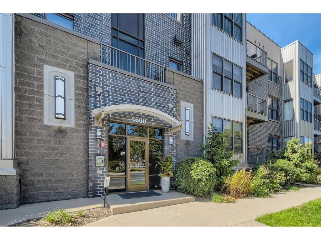 4500 Chicago Avenue #302 Minneapolis MN 55407 6265857 image1