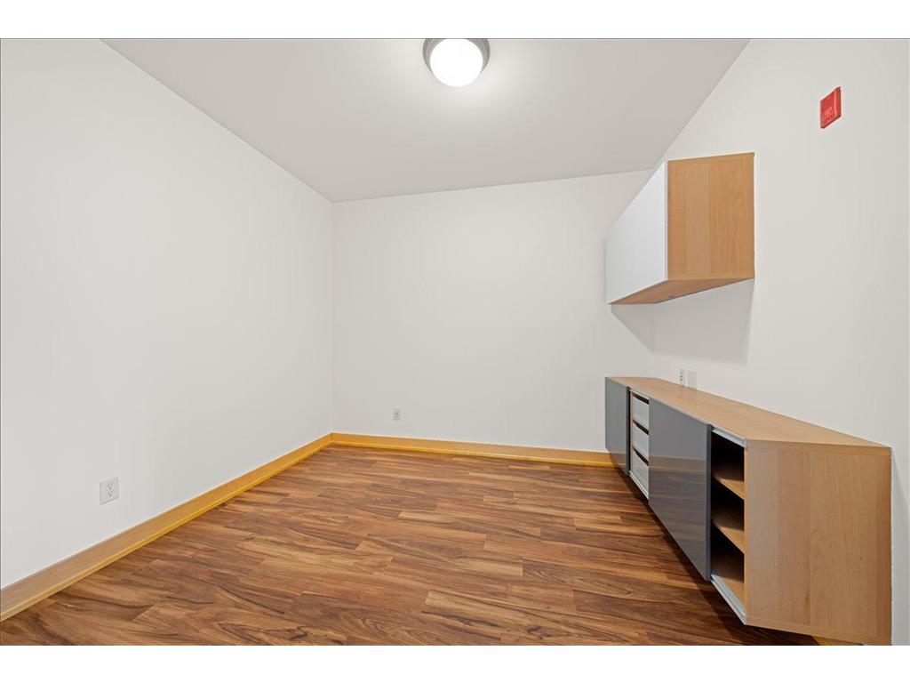 4500 Chicago Avenue S #110 Minneapolis MN 55407 7059103 image15