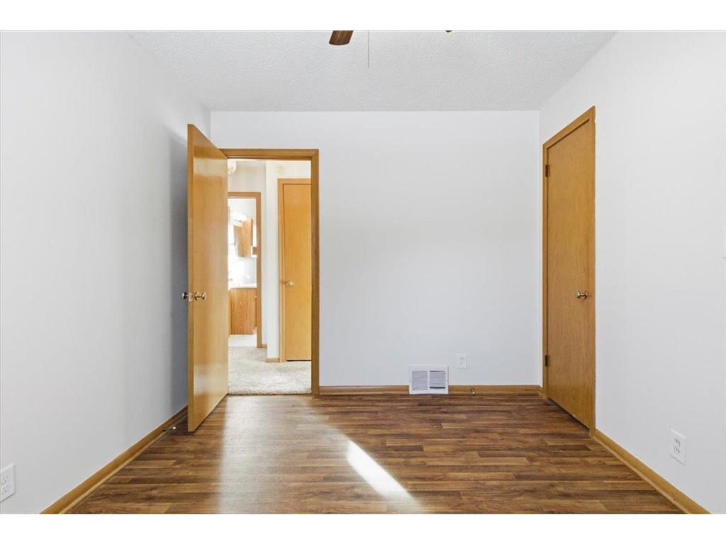 4500 Woodbine Lane N Brooklyn Center MN 55429 7002113 image15