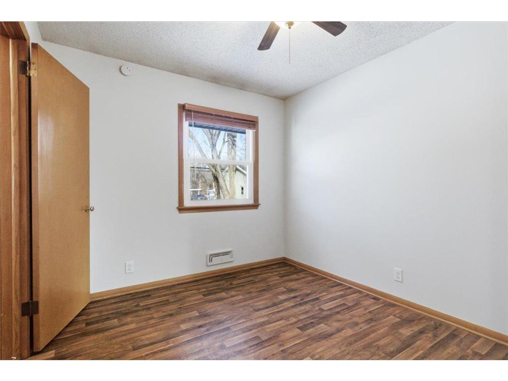 4500 Woodbine Lane N Brooklyn Center MN 55429 7002113 image16