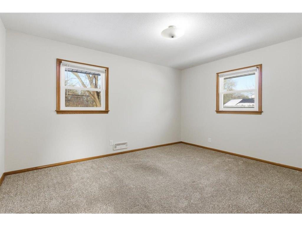 4500 Woodbine Lane N Brooklyn Center MN 55429 7002113 image17