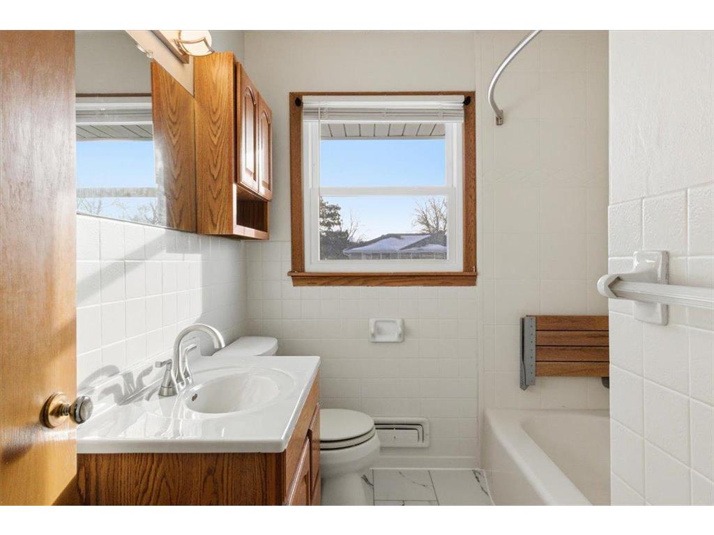 4500 Woodbine Lane N Brooklyn Center MN 55429 7002113 image23