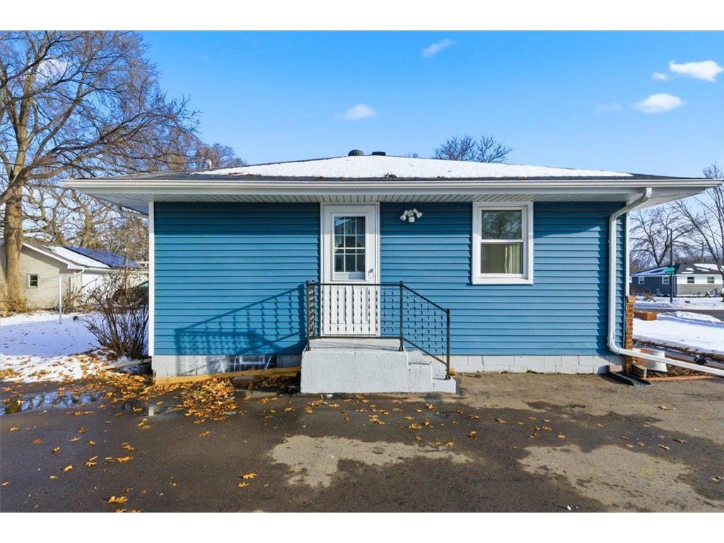 4500 Woodbine Lane N Brooklyn Center MN 55429 7002113 image3