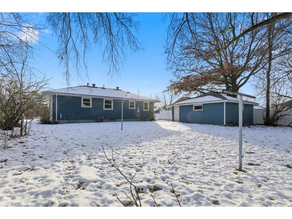 4500 Woodbine Lane N Brooklyn Center MN 55429 7002113 image36