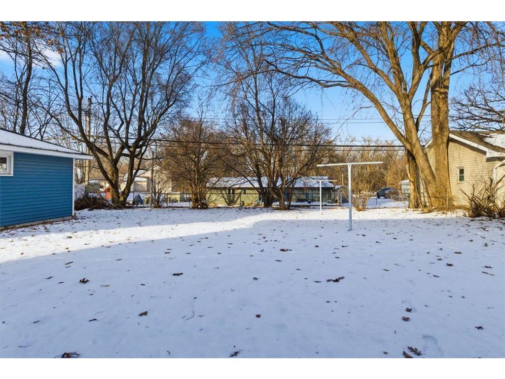 4500 Woodbine Lane N Brooklyn Center MN 55429 7002113 image38