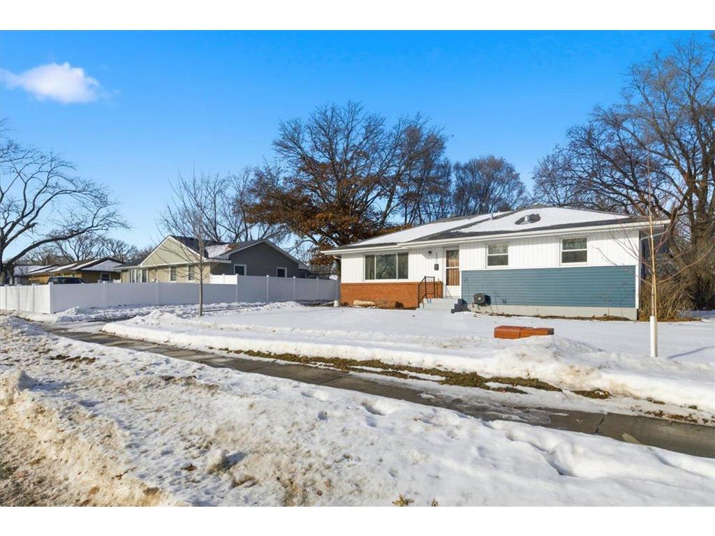 4500 Woodbine Lane N Brooklyn Center MN 55429 7002113 image40