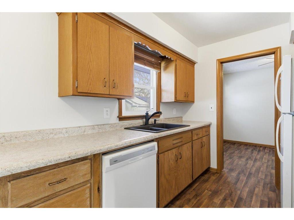 4500 Woodbine Lane N Brooklyn Center MN 55429 7002113 image9