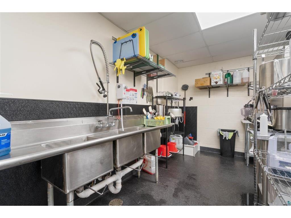 4501 E Superior Street Duluth MN 55804 7027552 image18