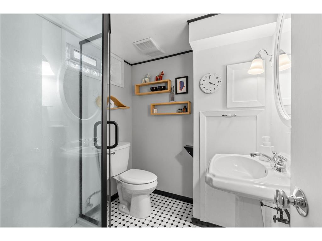 4501 York Avenue S Minneapolis MN 55410 7058880 image32