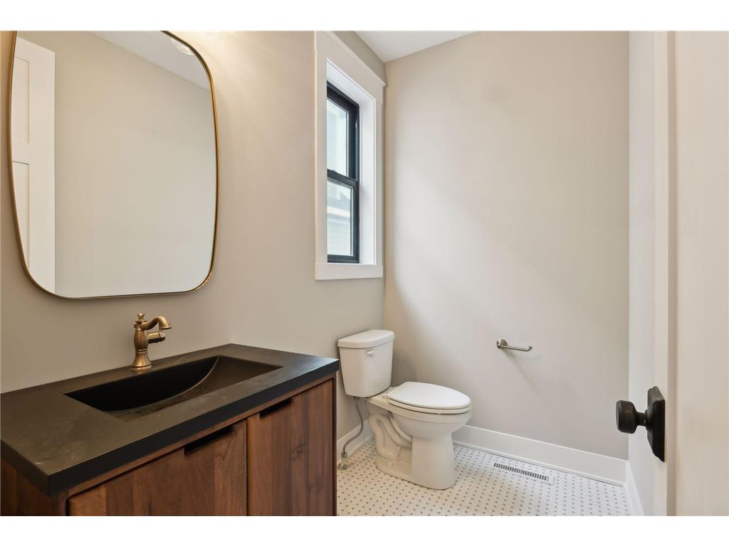 4509 Oxford Avenue Edina MN 55436 6815356 image17