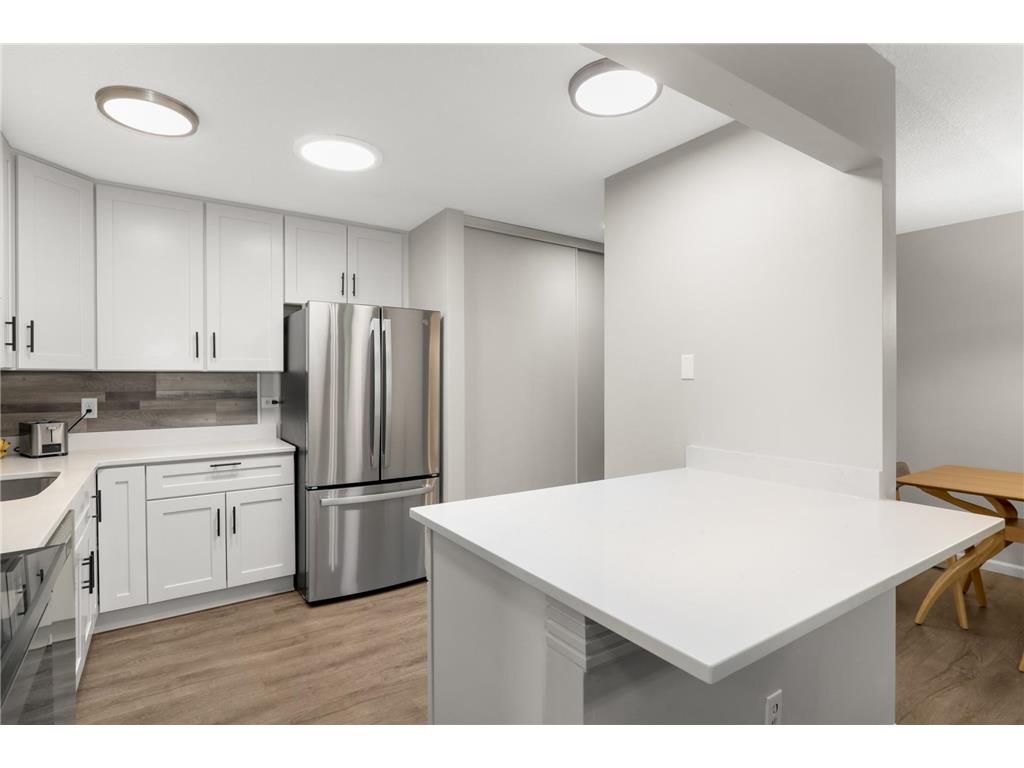 4509 Redwood Circle Minnetonka MN 55345 7081549 image6