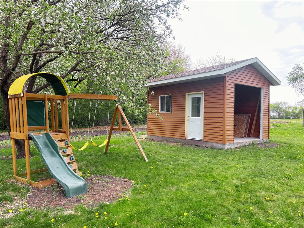 451 2nd Street N Wood Lake MN 56297 7076062 image40