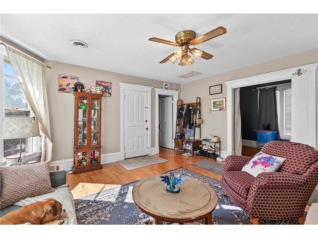 451 Madison Street NE Minneapolis MN 55413 6800753 image4