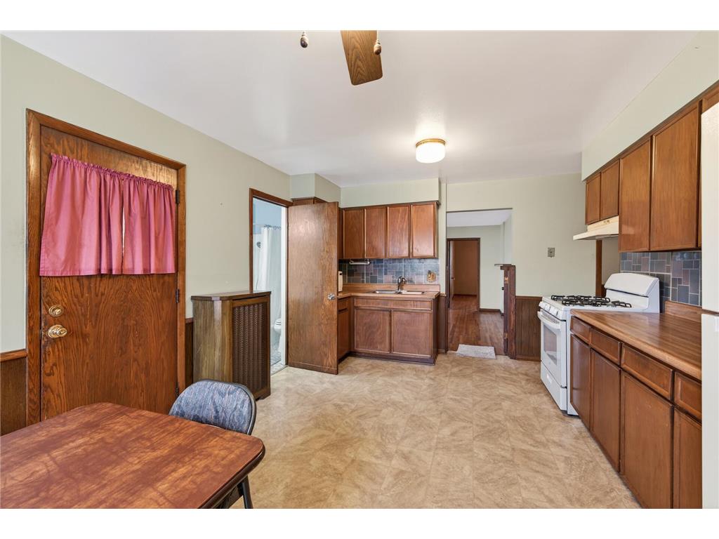 451 Madison Street NE Minneapolis MN 55413 7047723 image14